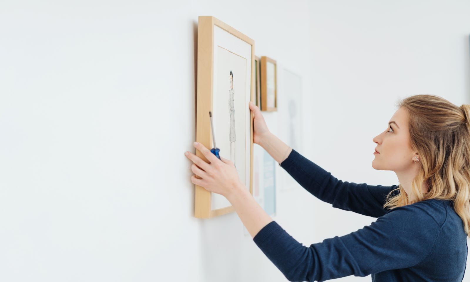 CREATING A GALLERY WALL