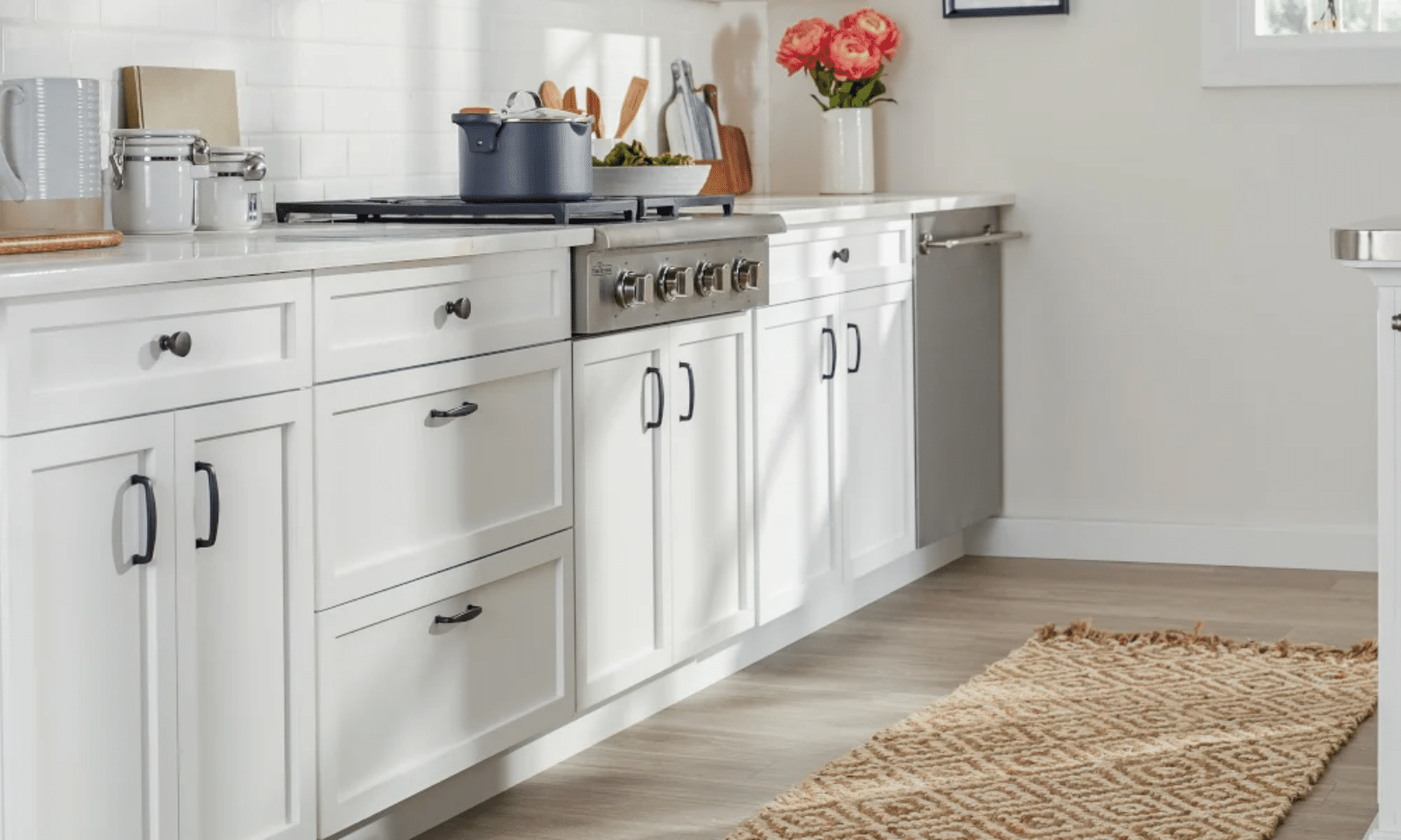 SHOULD YOU PUT A RUG IN YOUR KITCHEN?