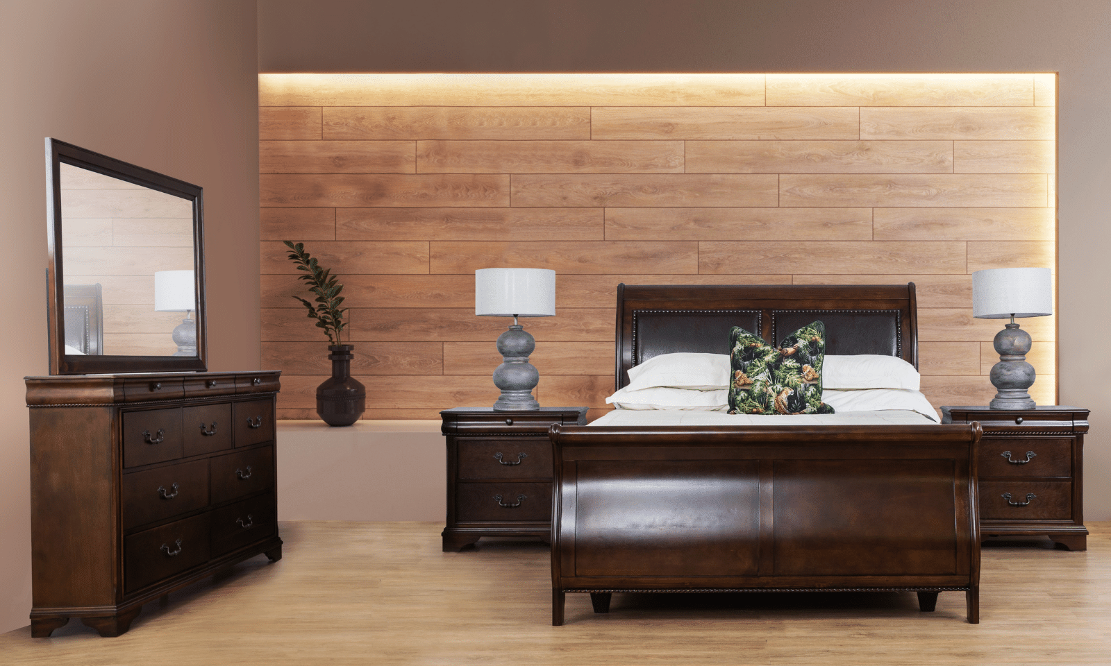 WHY THE PRINCETON BEDROOM SET IS IDEAL FOR LARGER MASTER BEDROOM SUITES