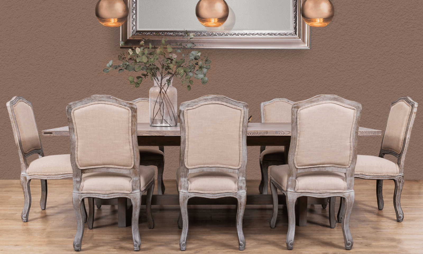 HOW TO CHOOSE A GOOD DINING TABLE