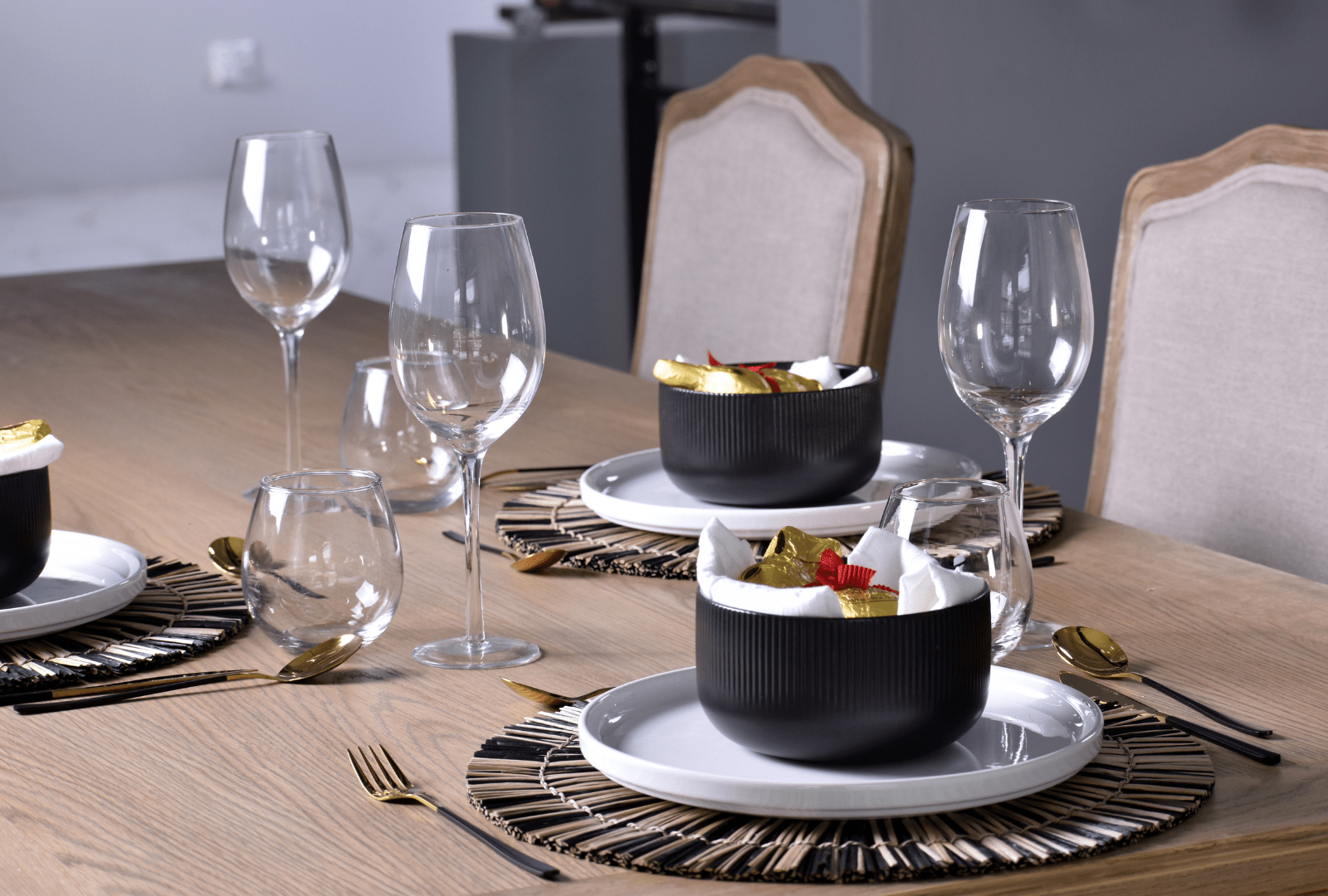 Create your dream dining room setup!