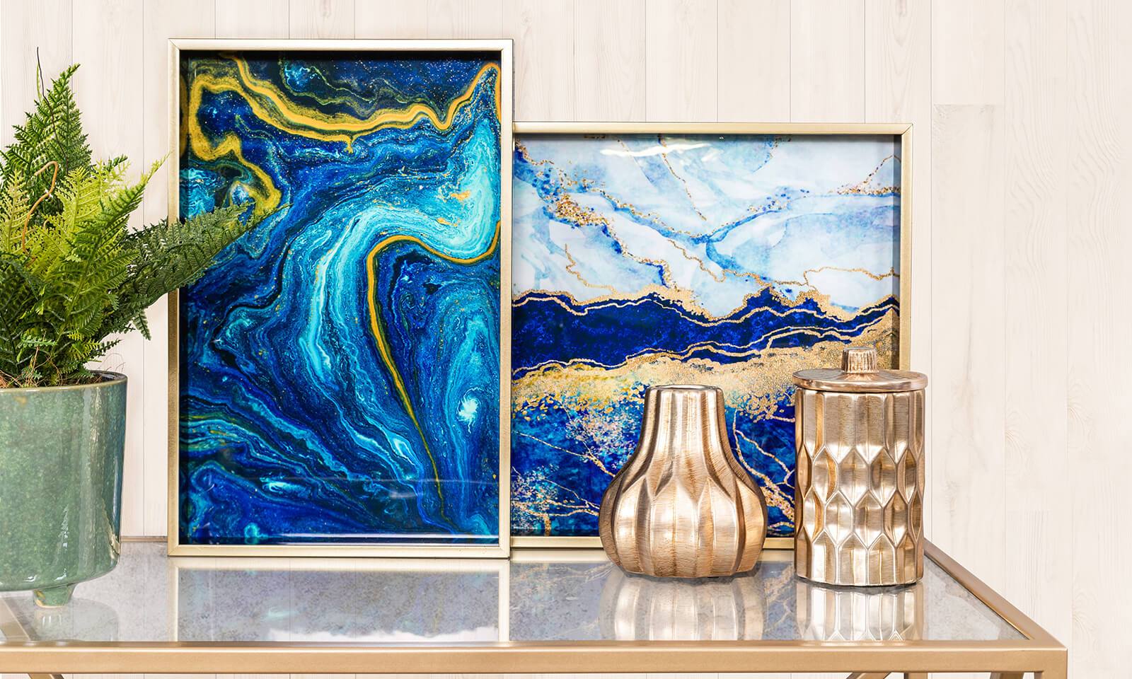 HOW TO DECORATE WITH ACCESSORIES