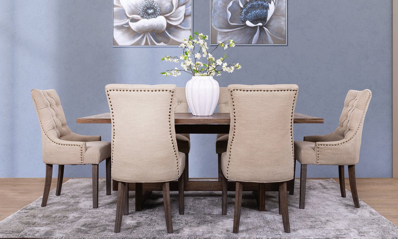 WHY YOU SHOULD CONSIDER A WOODEN DINING TABLE