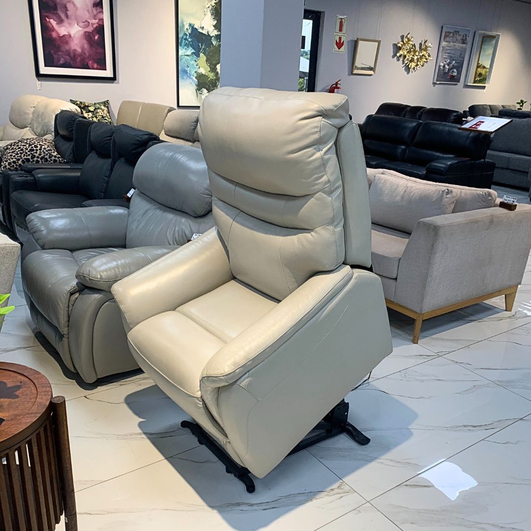 Seattle Single Recliner Couch- Warehouse Clearance