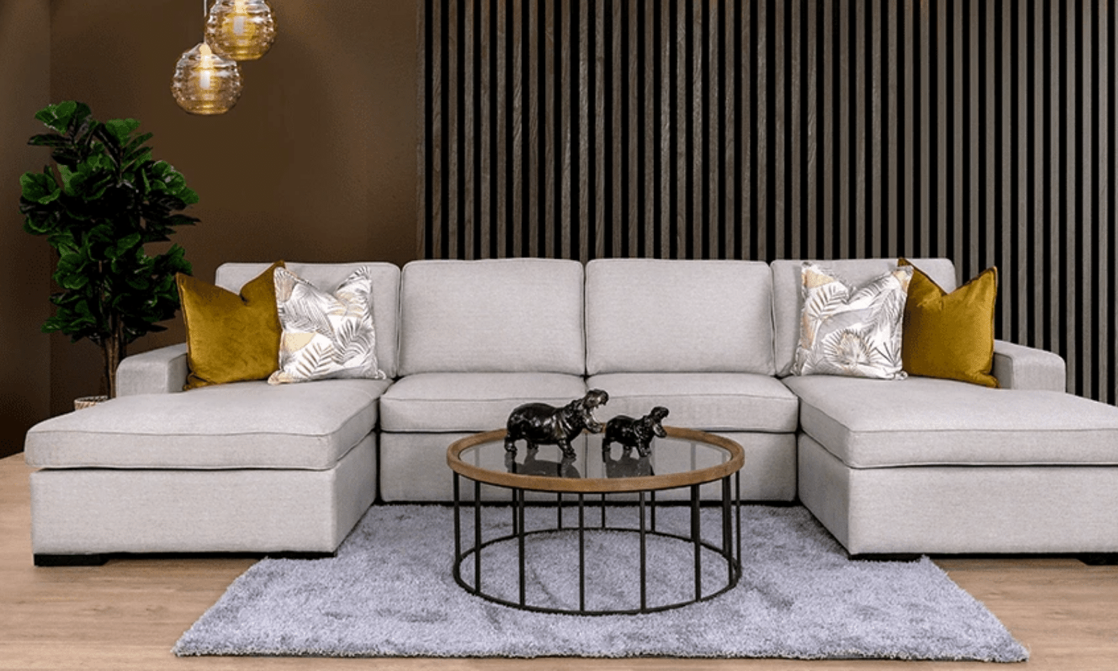 HOW TO ARRANGE YOUR LOUNGE WHEN YOU HAVE A SECTIONAL SOFA