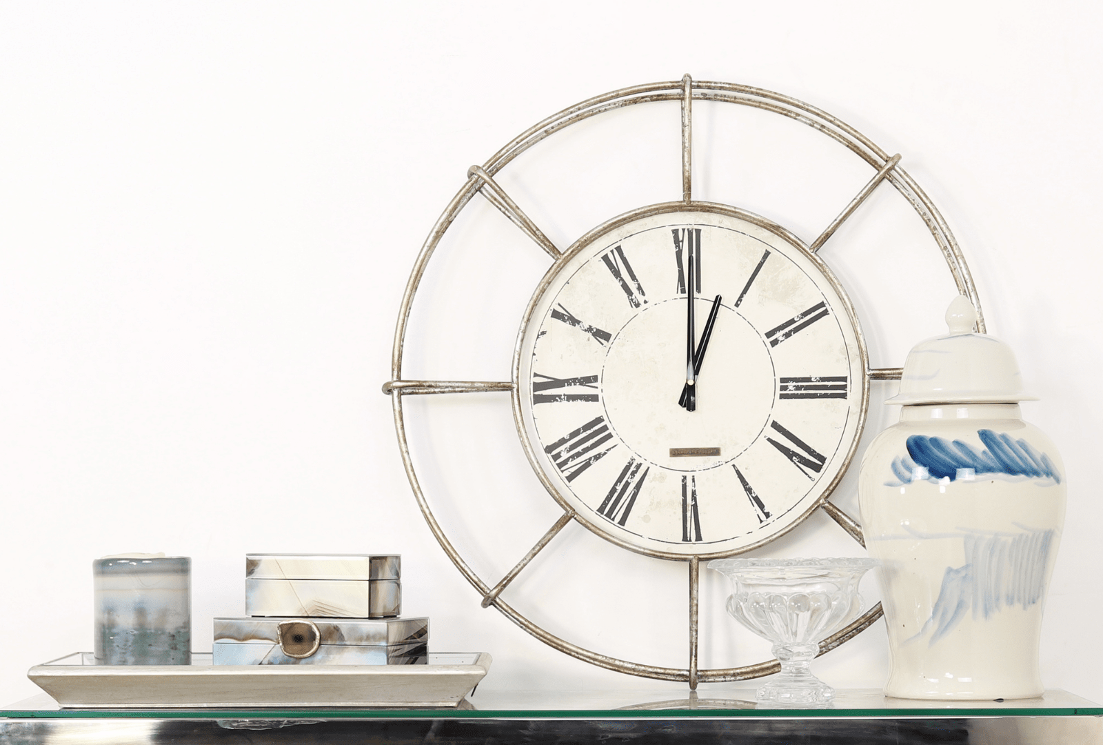 Timeless Style: How to Incorporate Wall Clocks into Your Home Interiors