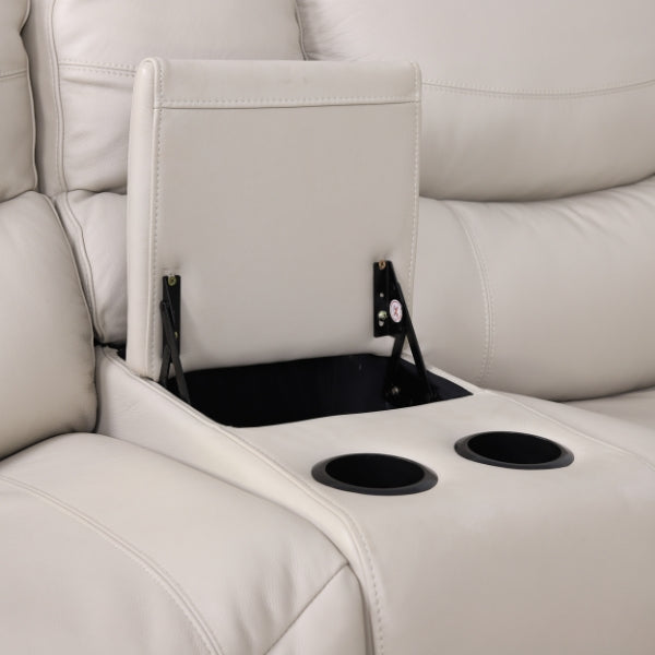 Built-In Console & Cup Holders