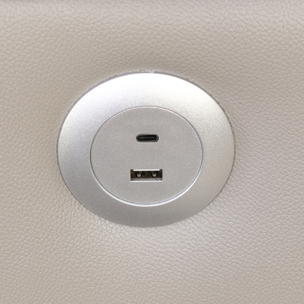 USB Ports & Adjustable Headrests