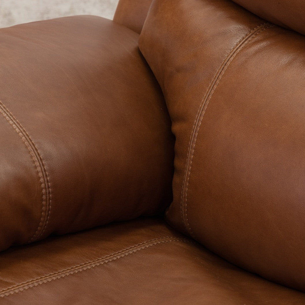 Geneva Close up Leather Recliner Couch | Leather Gallery | Imperial Royal Walnut 