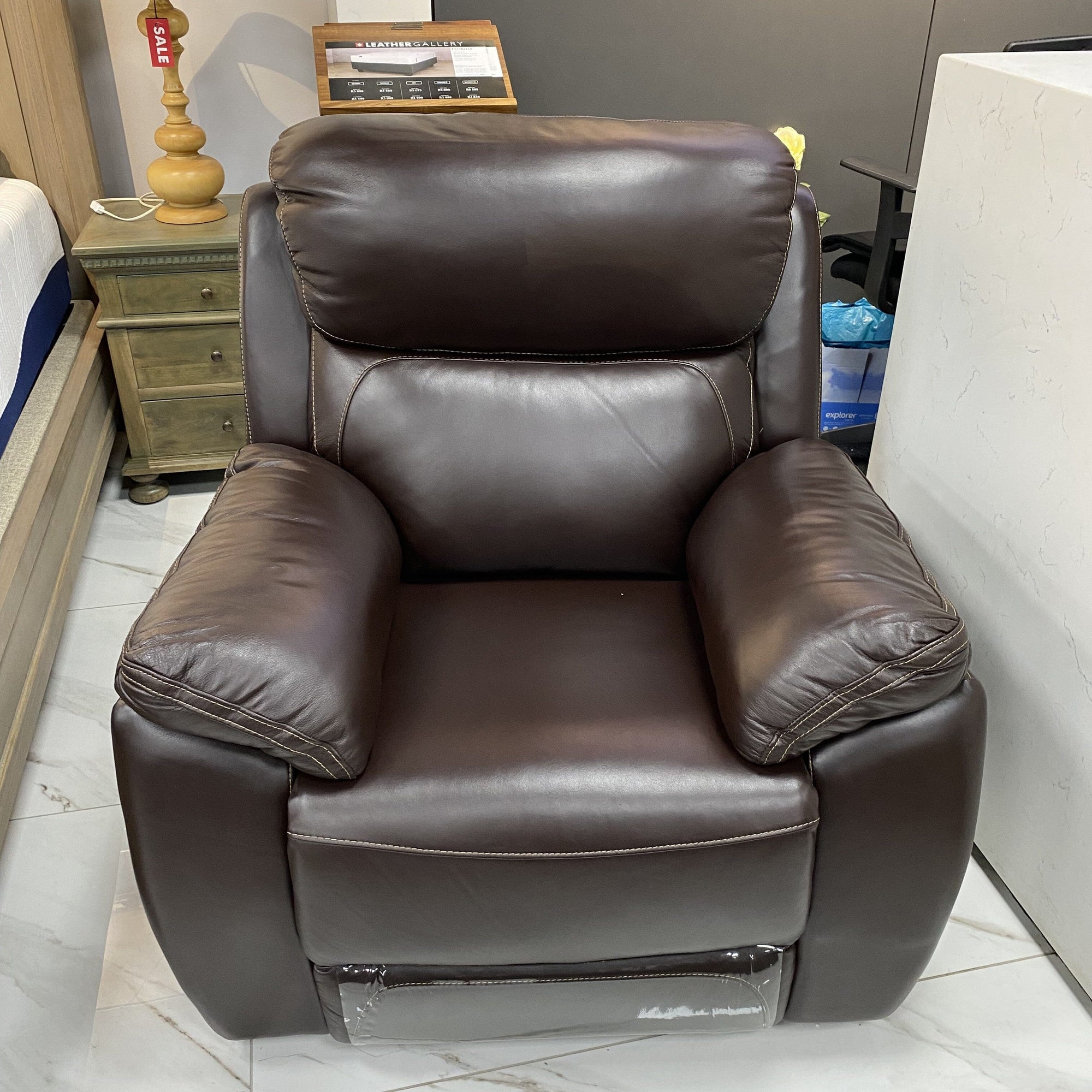 Lexington 1 Seater Leather Recliner - Warehouse Clearance Leather Recliner Leather Gallery 