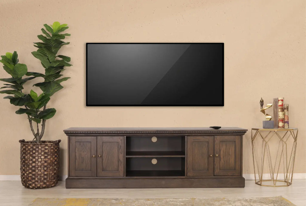 Bring sophistication to your home with the Charleston 1.6m Plasma Unit in Antique Dark Oak.