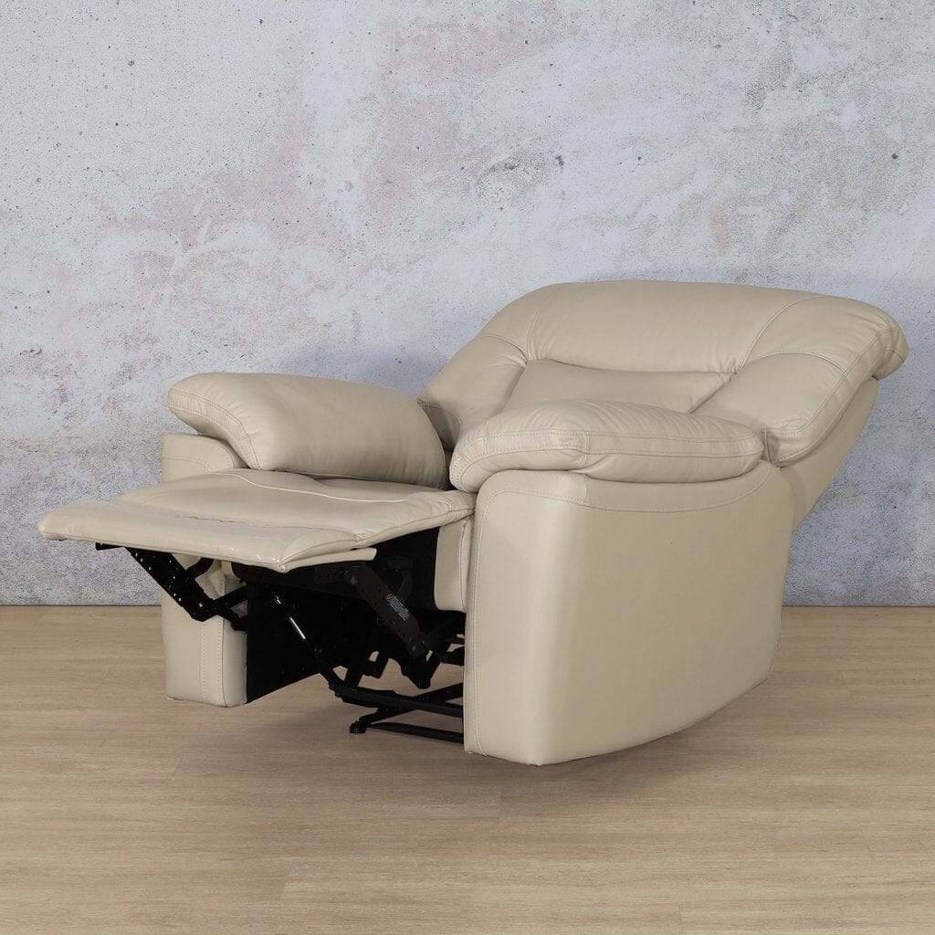 The Chester single recliner chair adds a touch of luxury to any lounge area, offering premium leather upholstery and smooth reclining for maximum comfort.