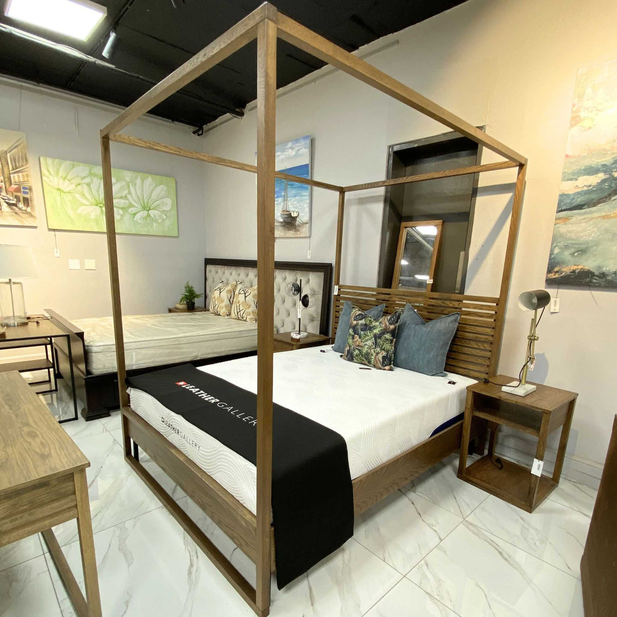 Roscoe 4 Poster Bed Frame - Warehouse Clearance