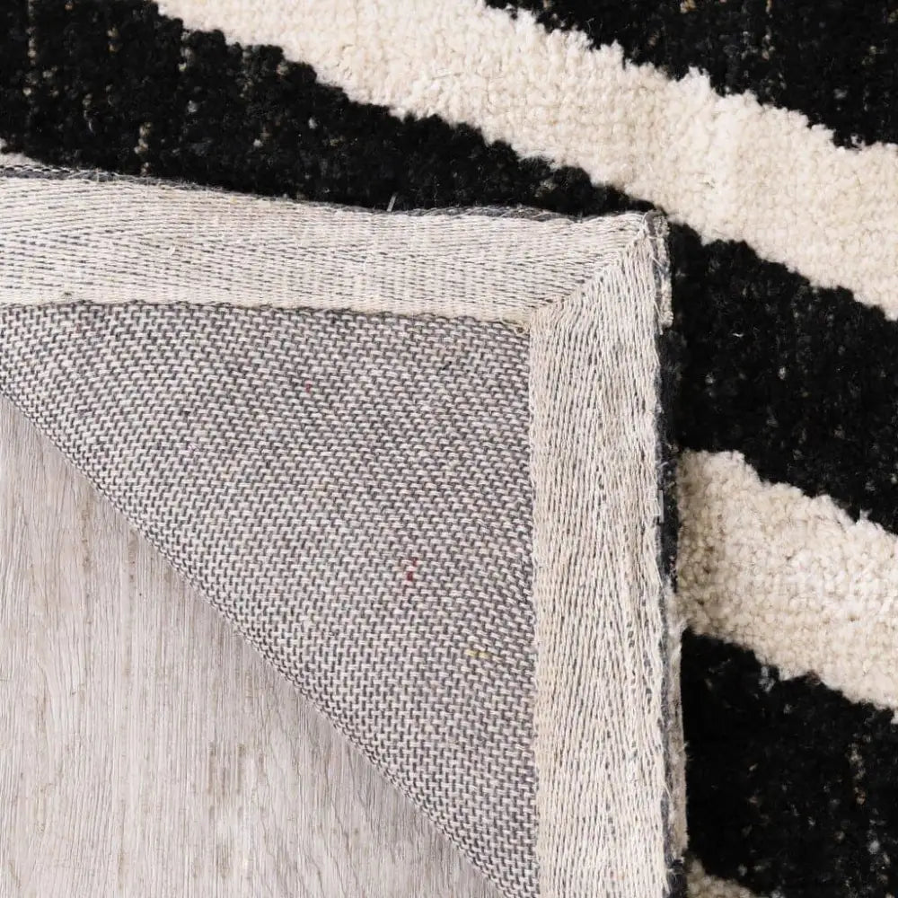 Zebra Ivory Black Rug - Carpets